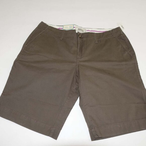Lot of 2 Pairs Old Navy Perfect Bermuda Shorts NWT Size 14 Brown and Beige Khaki - Picture 2 of 9